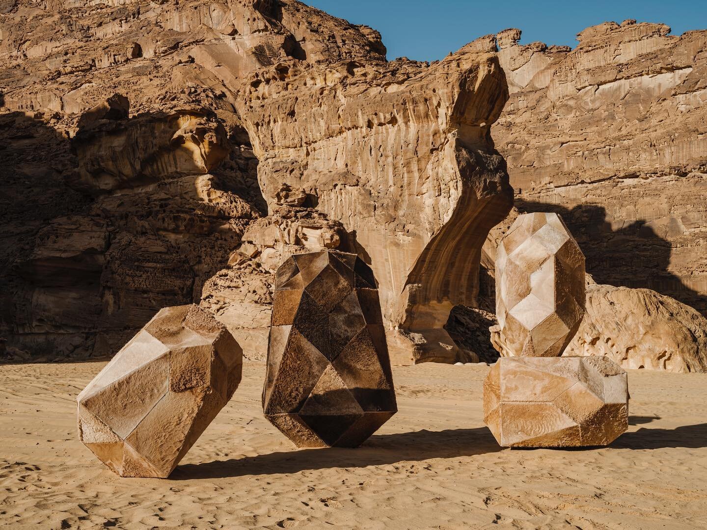 &ldquo;Camoulflage 2.0&rdquo; commissions by @rcu_sa for @_desertx AlUla 2022. Is a sculpture uses discarded camel skins on
an abstract, geometric base, resembling a rock formation in the desert;
like a camouflage, these camel hide sculptures merge i