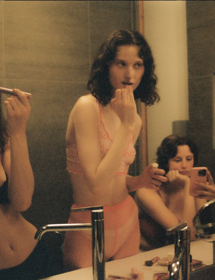  &nbsp;Photographer   @bellamorkh &nbsp;for&nbsp; @contributormagazine   Stylist -&nbsp; @amup12  