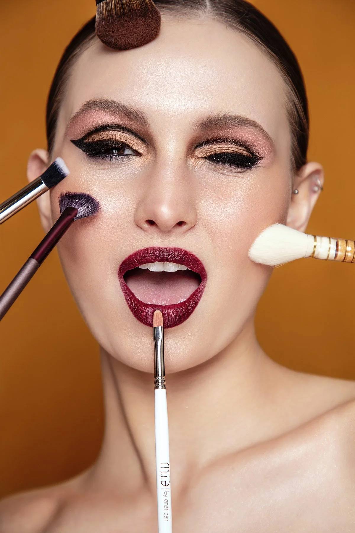 Beauty photography_brushes.jpg