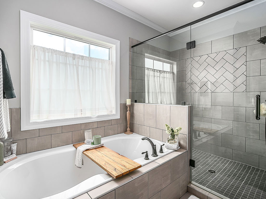 modern-stone-relaxing-tub-shower-327laurelcanyon-.jpg