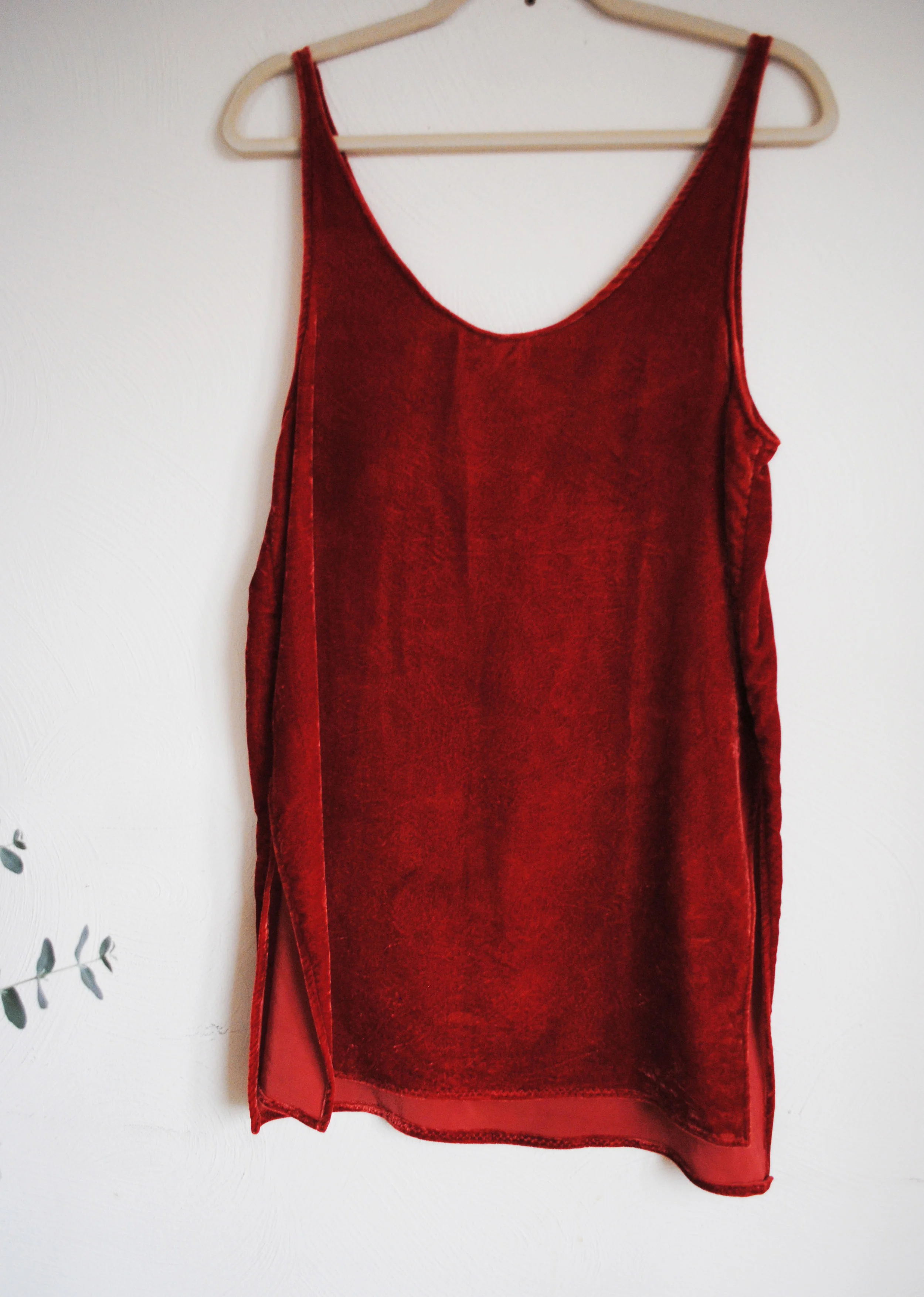 red velvet long tank4.jpg