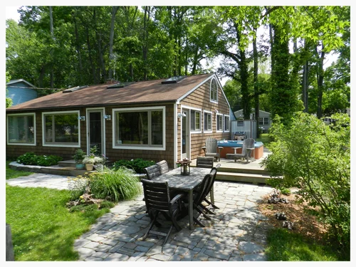 Red Point Cabin