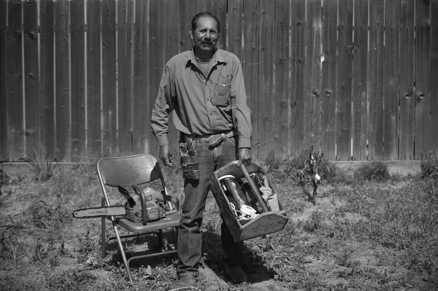  Humberto works in the fields of California's Central Valley. I met him in 2010 while he was waiting in line at a drought-relief food drop. California's droughts have left many farm workers unemployed and hungry. 