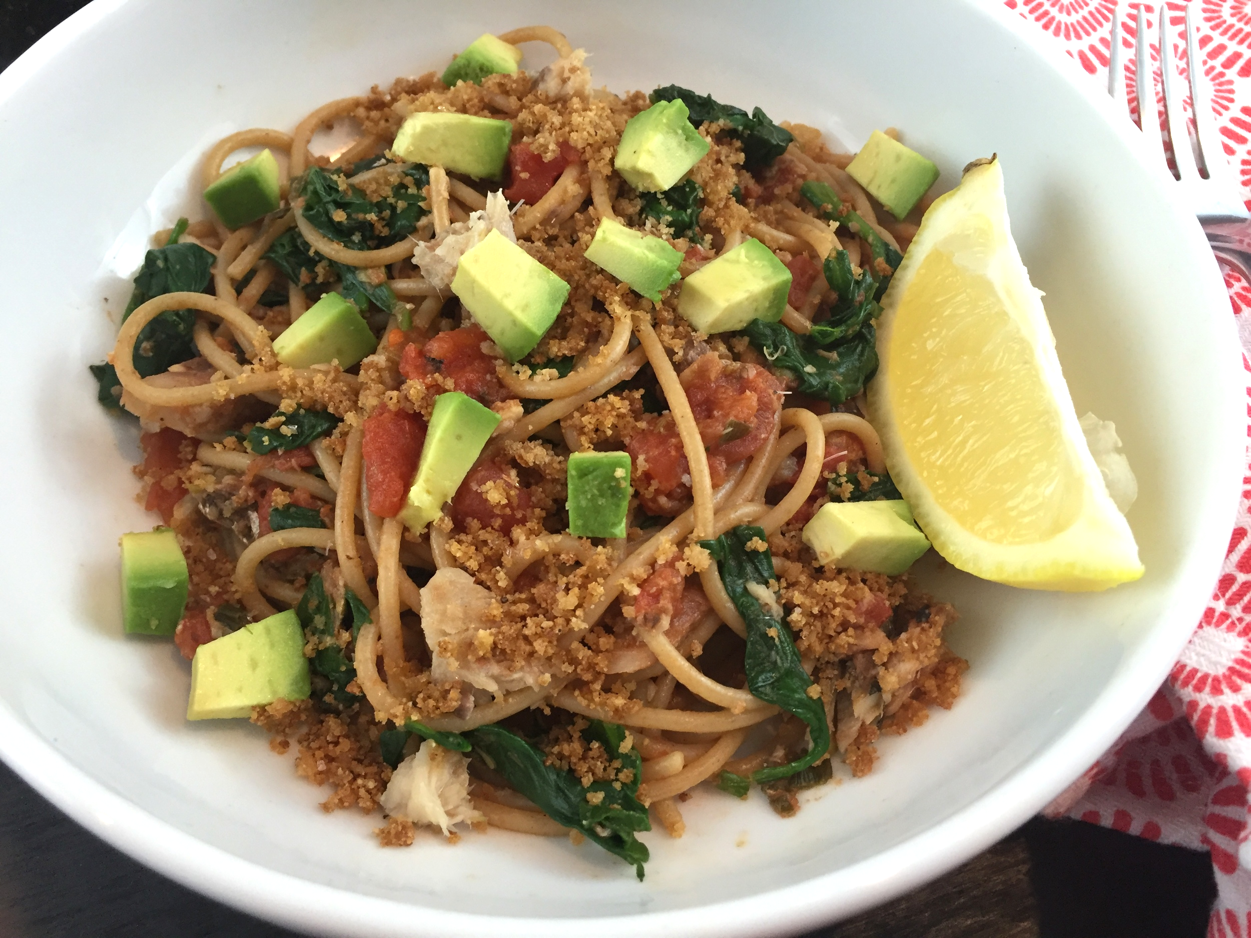 This Sardine Spaghetti is a simple pasta dish that's ridiculously healthy and packed with flavor. The quick tomato-caper sauce goes so well with the savory sardines. This dish is gluten free, dairy free and low-FODMAP, but you won't be missing out on anything. Click through for the recipe!