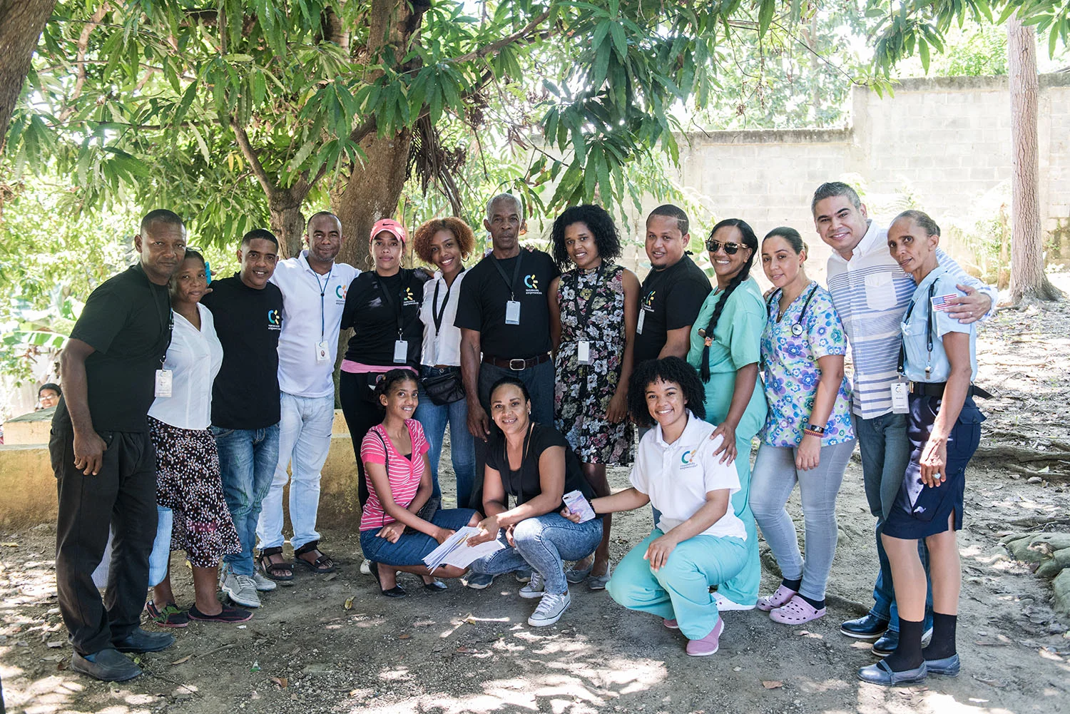 CE and Villa Verde leadership and community volunteers.