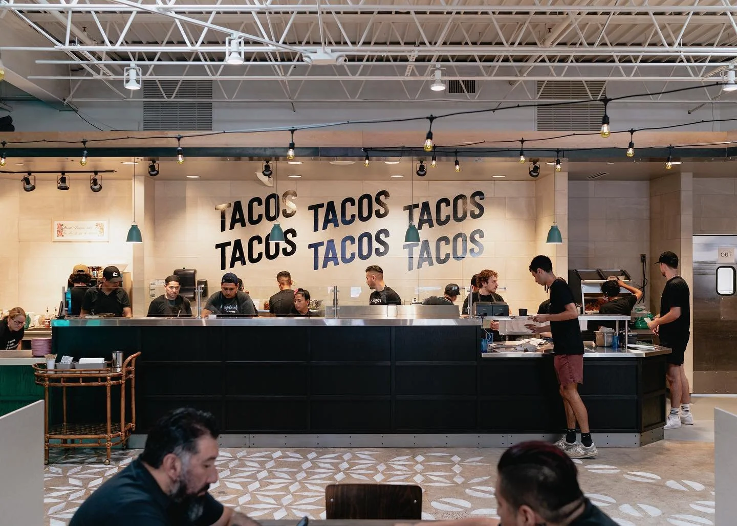 Centro Eat Street — Trivia Mafia