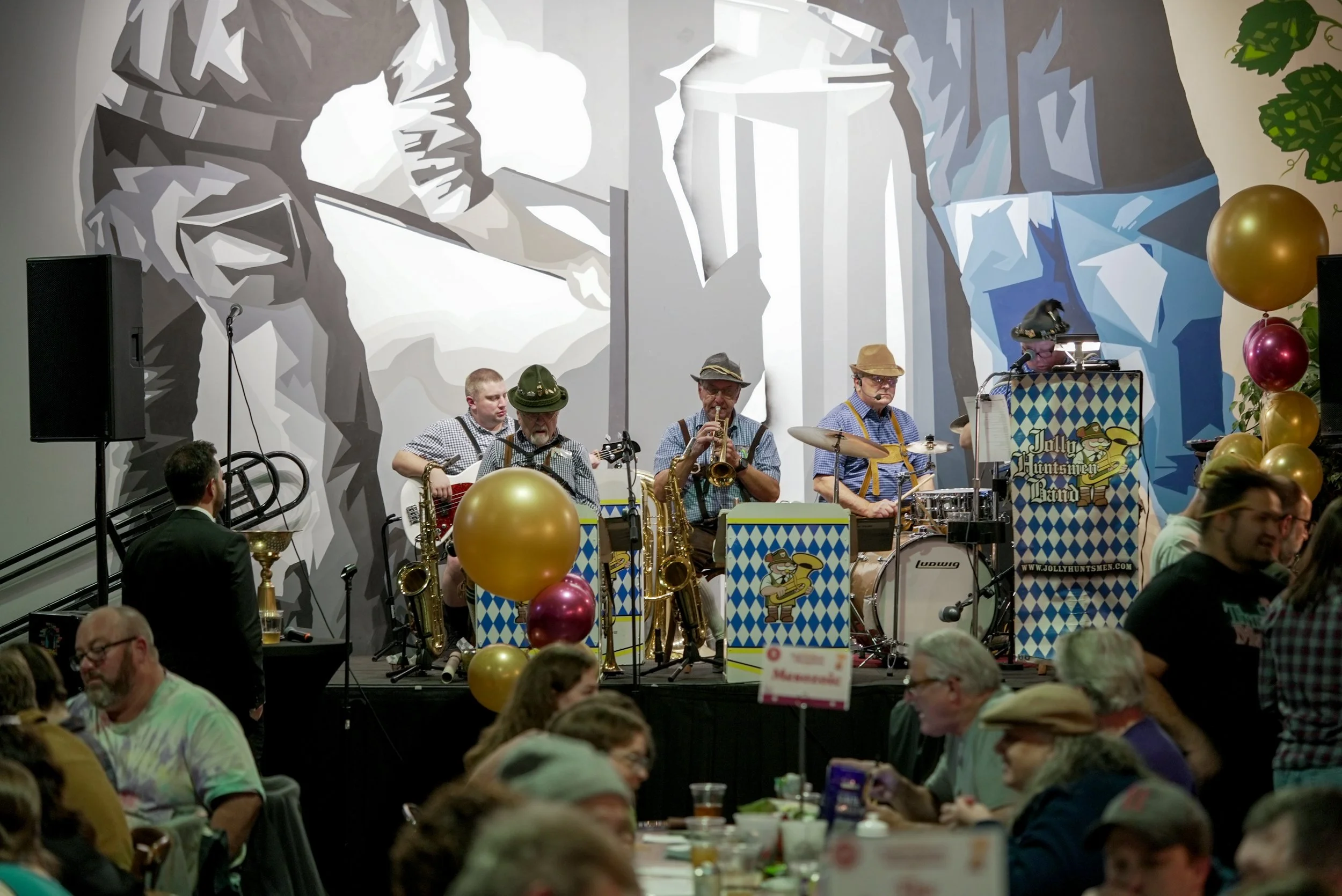 Full shot of the Jolly Huntsmen.JPG