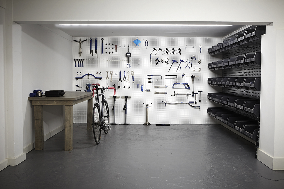 Oakley_Store_basement04.jpg