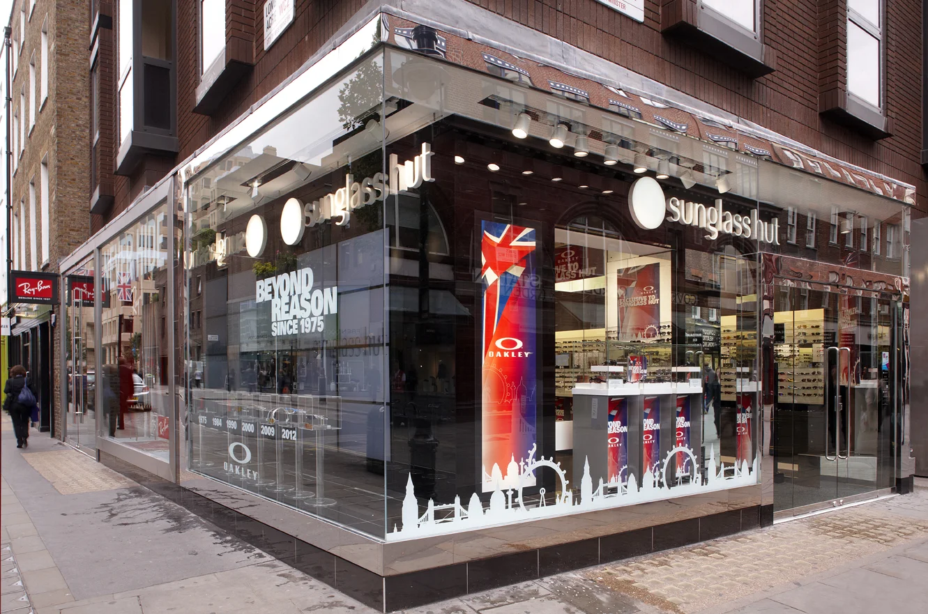 Sunglass Hut Covent Garden_F8O1382 1.jpg