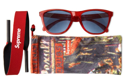 supreme_oakley_03.jpg