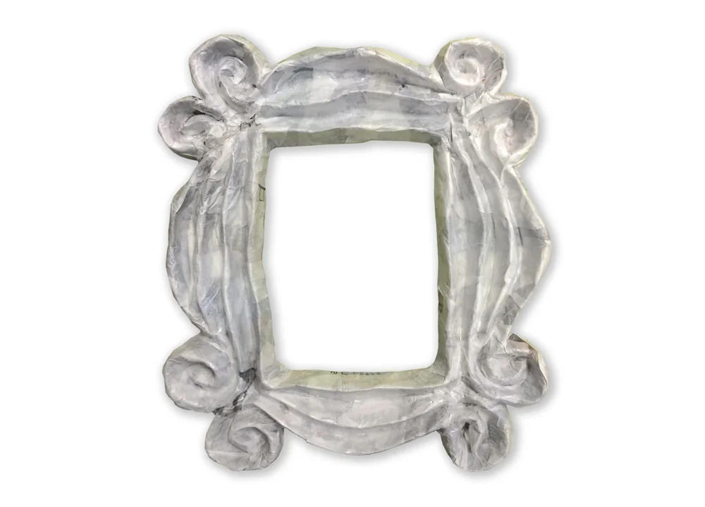 DIY Friends Peephole Frame — Doodle and Stitch