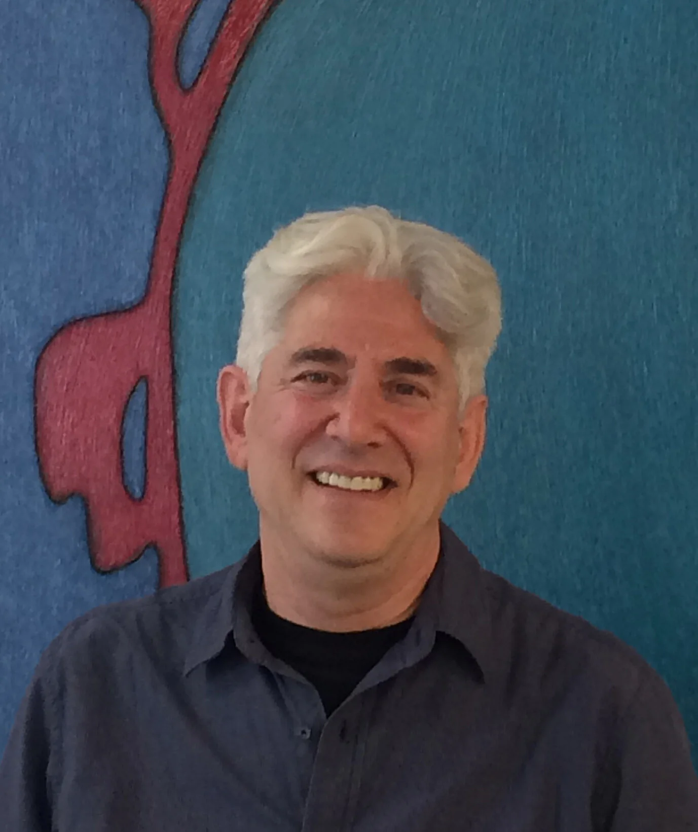 Tobi Kahn Head Shot.jpg
