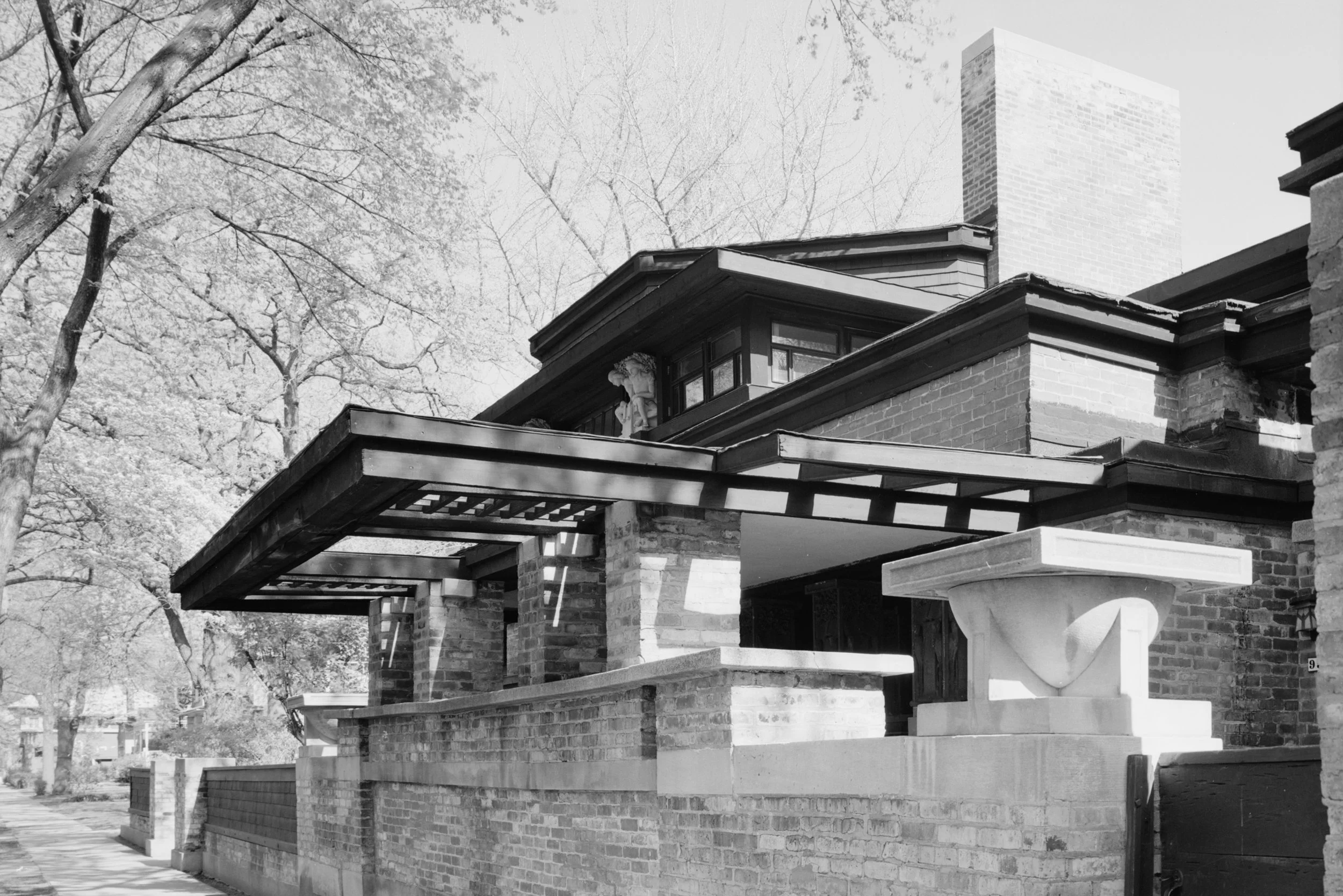 Habs_flw_oak_park_home.jpg