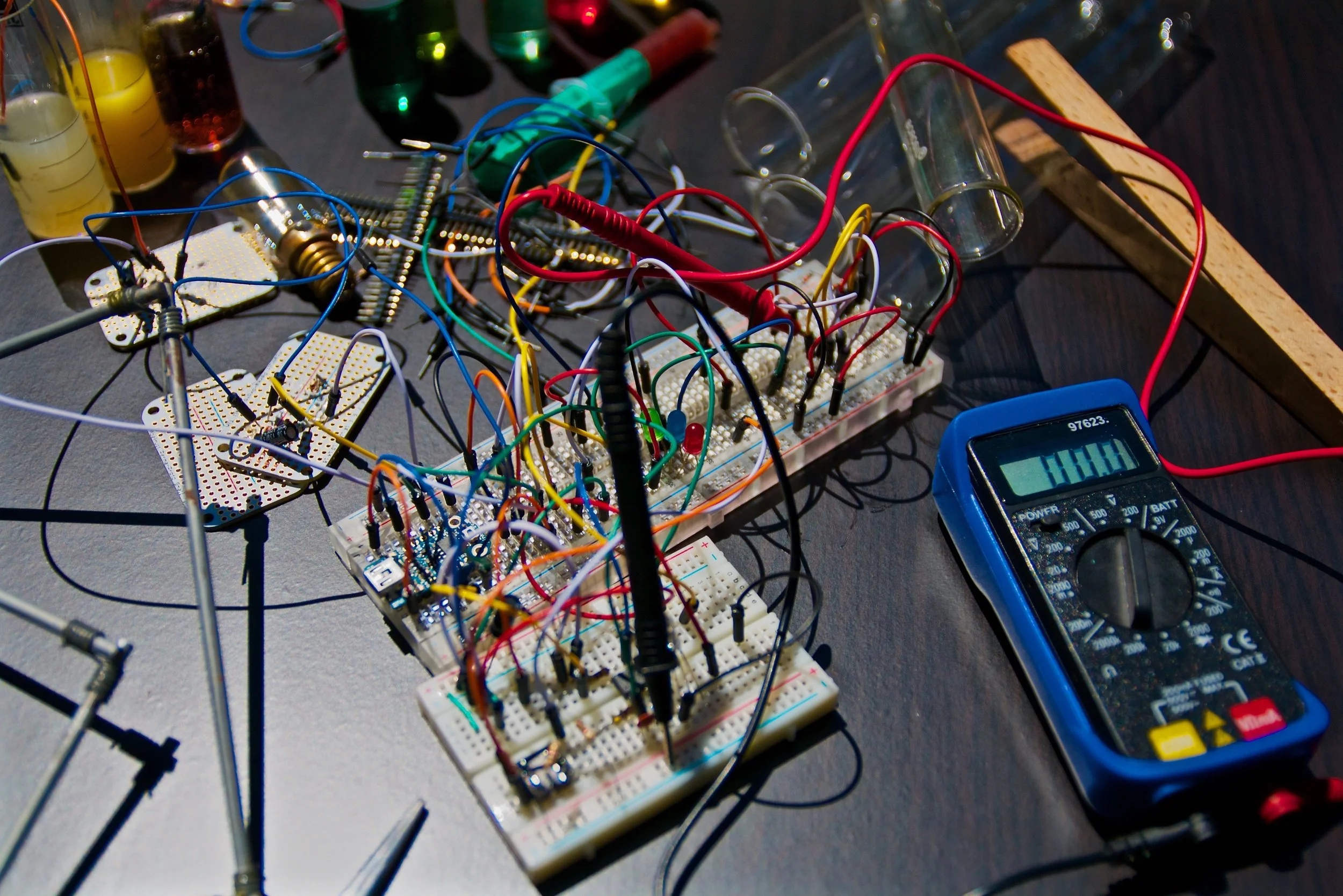 Best Multimeter Disclaimer: There are affiliate links in this post. This means that at no cost to you, I will receive a small commission if you purchase through my link. I will only ever promote the products and services that I trust and 100% recommend. You may read my full disclosure policy for more information. Thanks for supporting my business in this way.