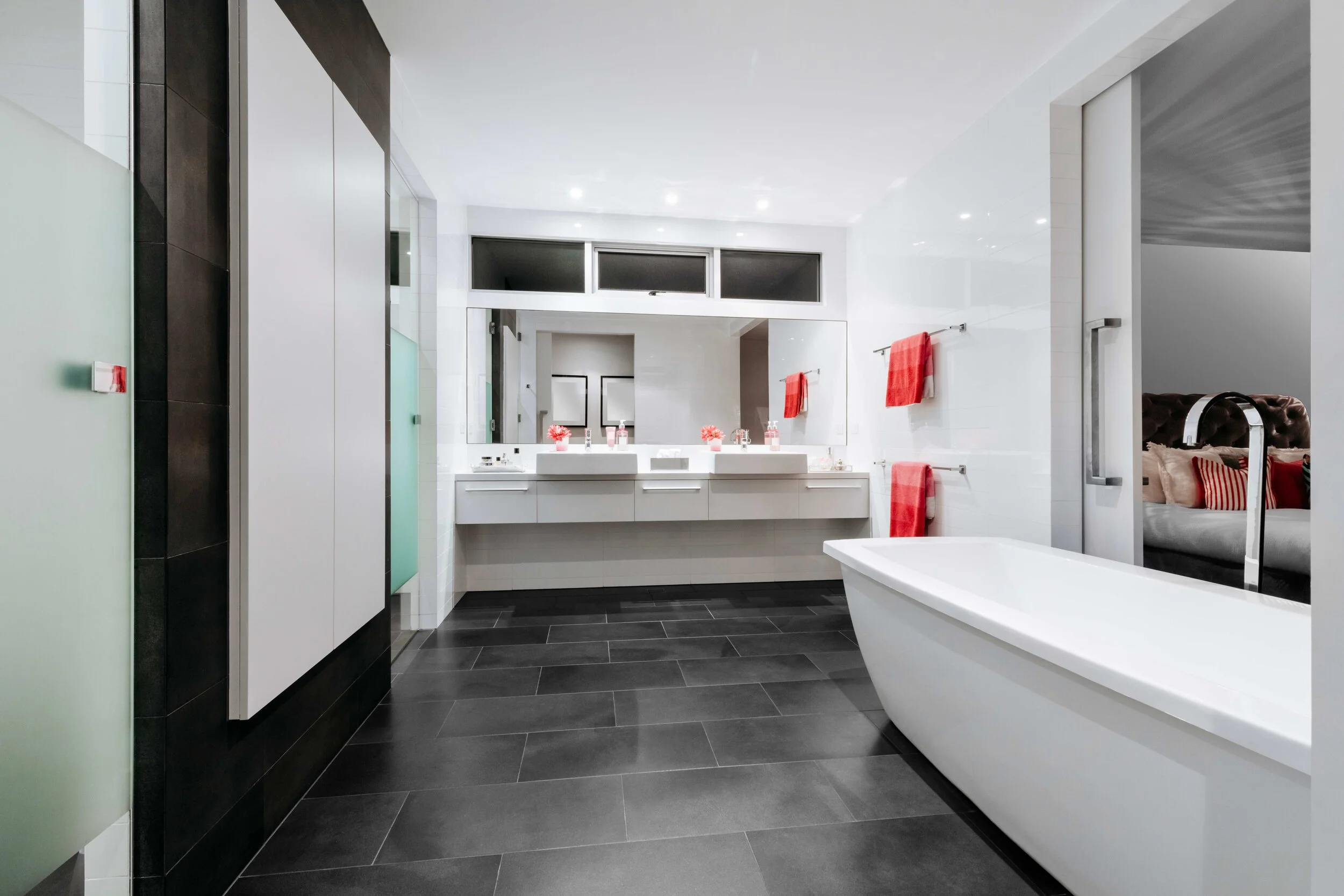 The Homeowner’s Guide to the Jack and Jill Bathroom