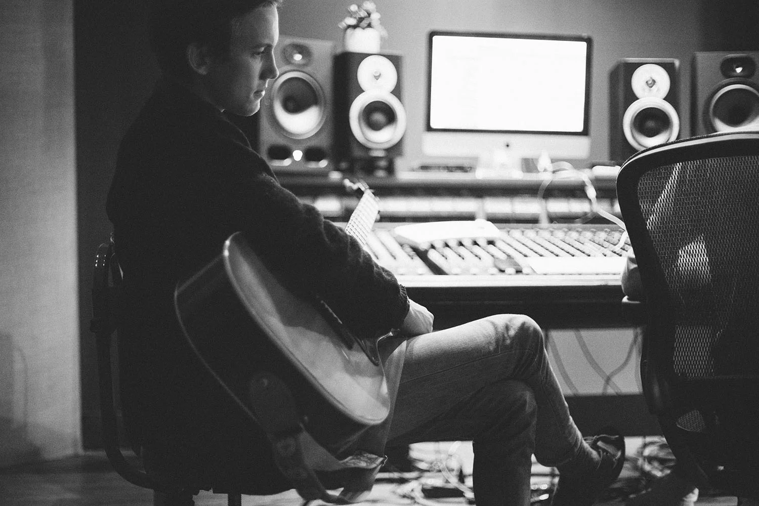Mikaela Hamilton- Josh in studio-9.jpg