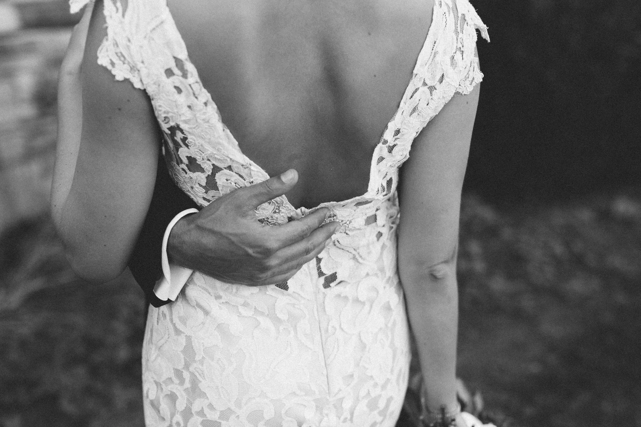 Mikaela Hamilton- Caroline + Nolan-3.jpg