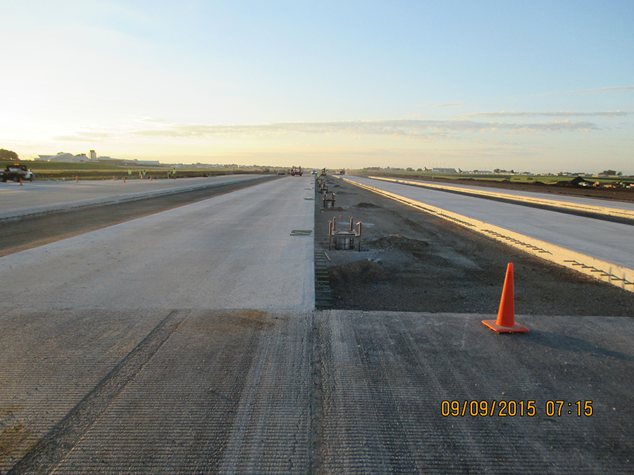 Des Moines International Airport - Runway 13/31 Reconstruction Phase 1 — LT  Leon Associates Inc.