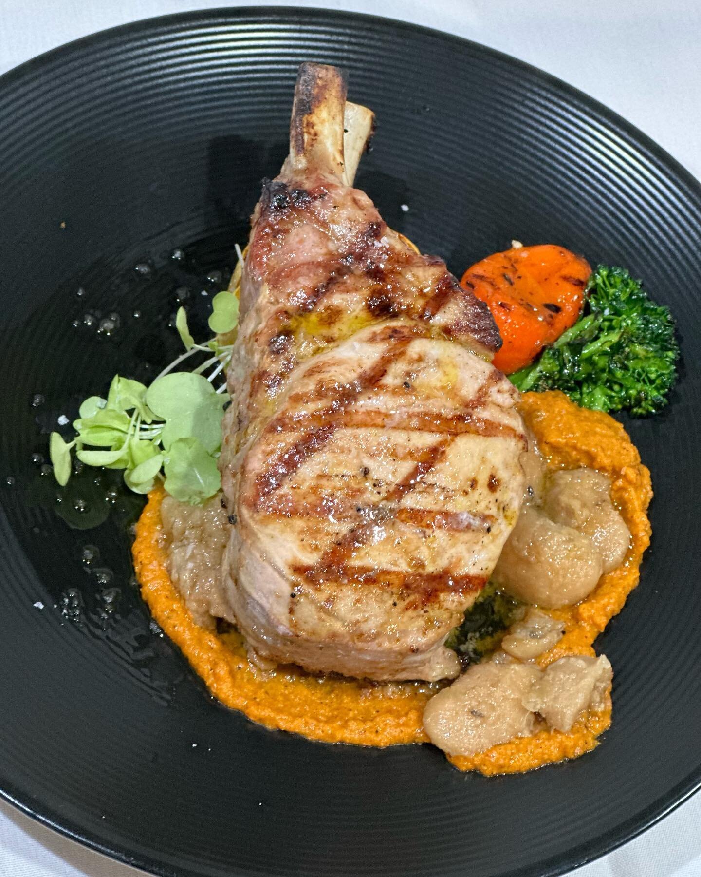 As a Special Entree this Weekend We Have a Grilled Double Cut Pork Chop Served Alongside a Red Pepper Romesco and Corona Beans Saut&eacute;ed in a Smokey Bacon Vinaigrette. Come Enjoy Some Fun Fall Flavors!
.
Open Wednesday to Sunday 5pm-close.
Now T