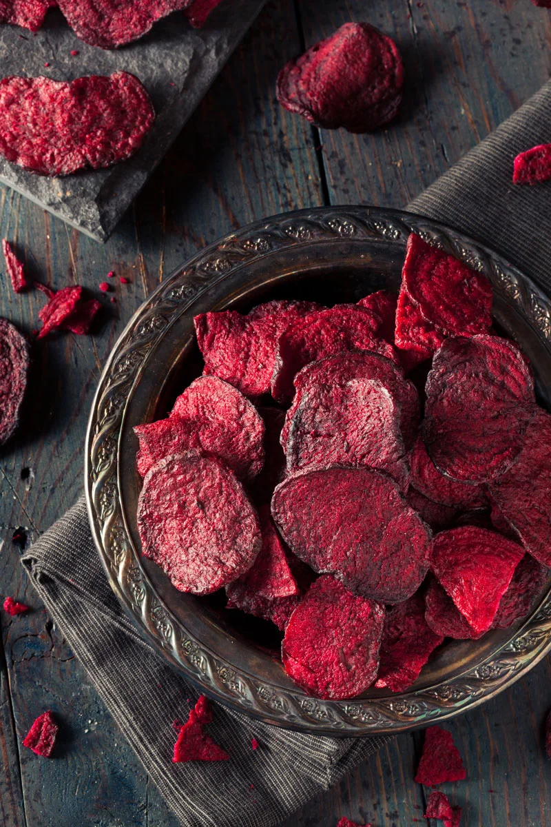 chips-di-barbabietola-menu-natale-vegetariano.jpg