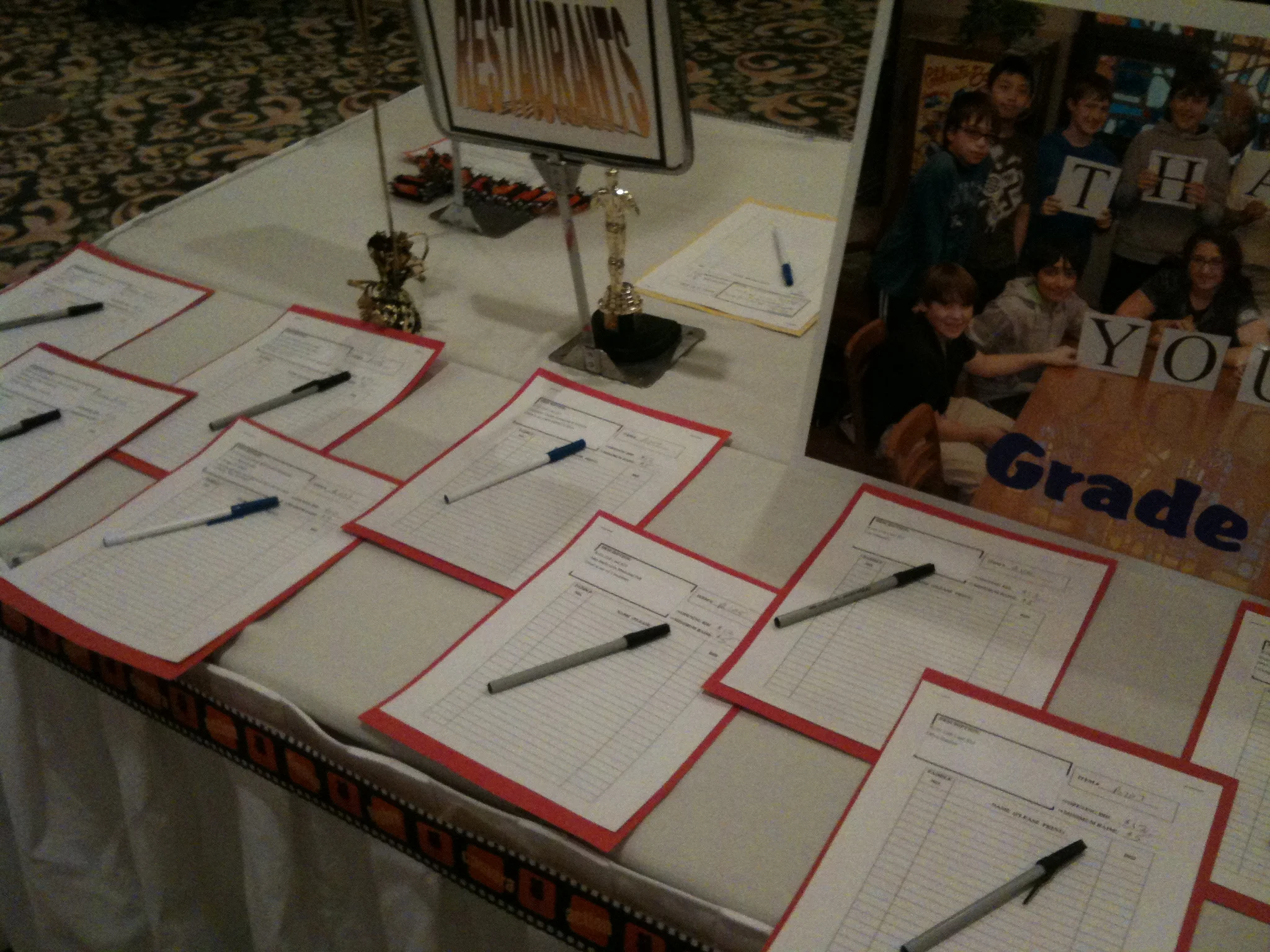 Too many items on this table...