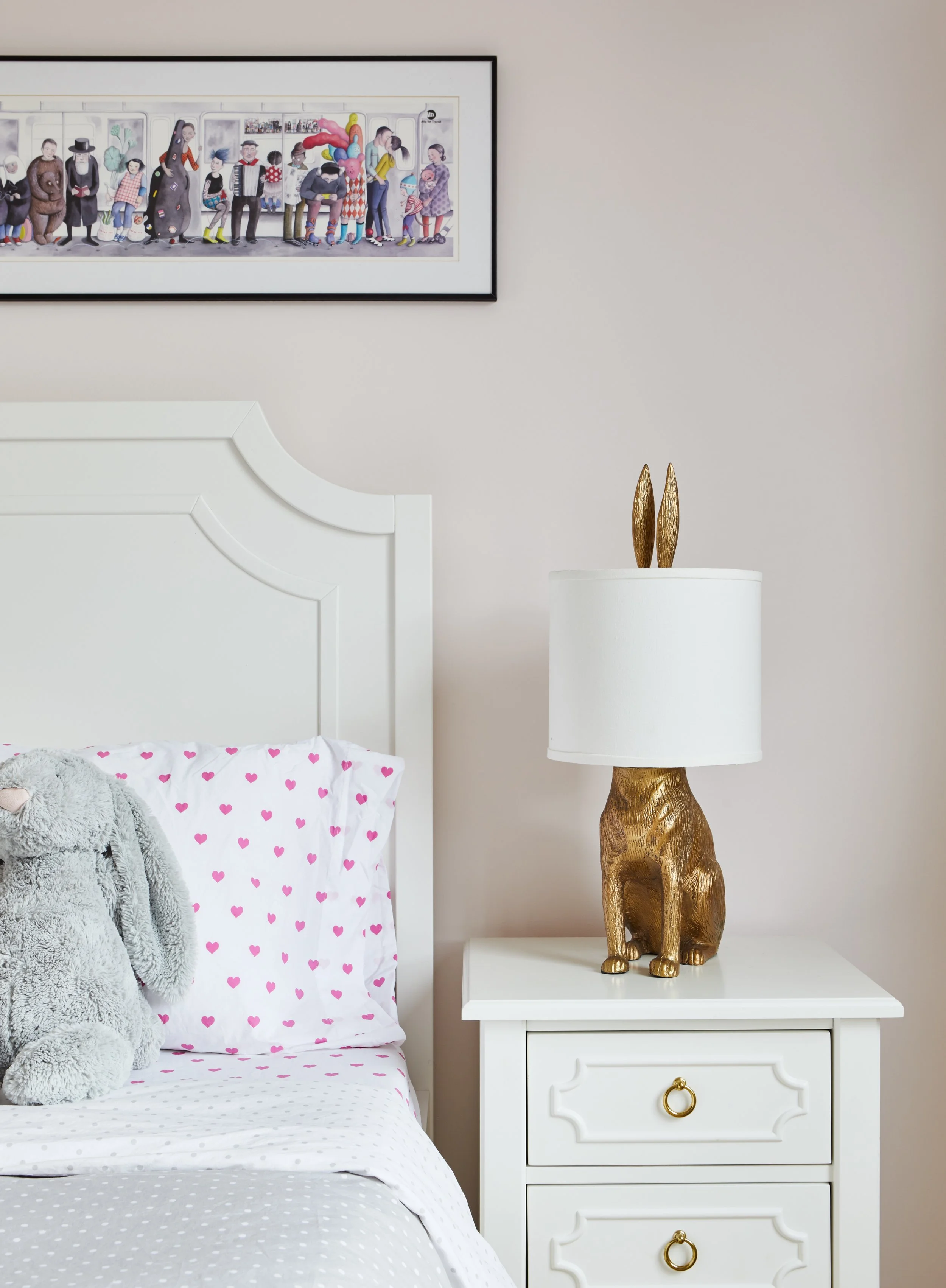 Chloe_Bedside-Vignette.jpg