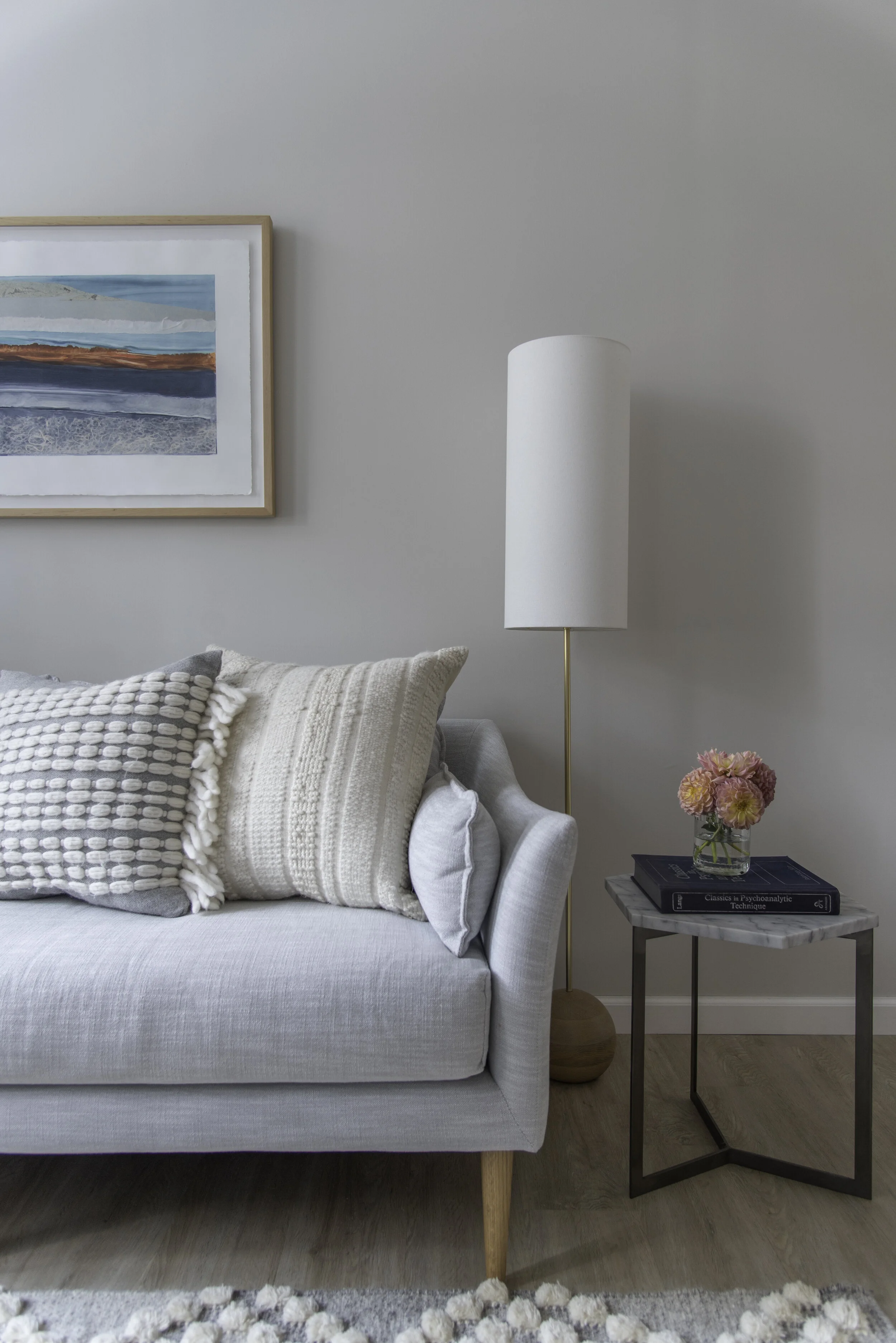 Sofa_2.jpg