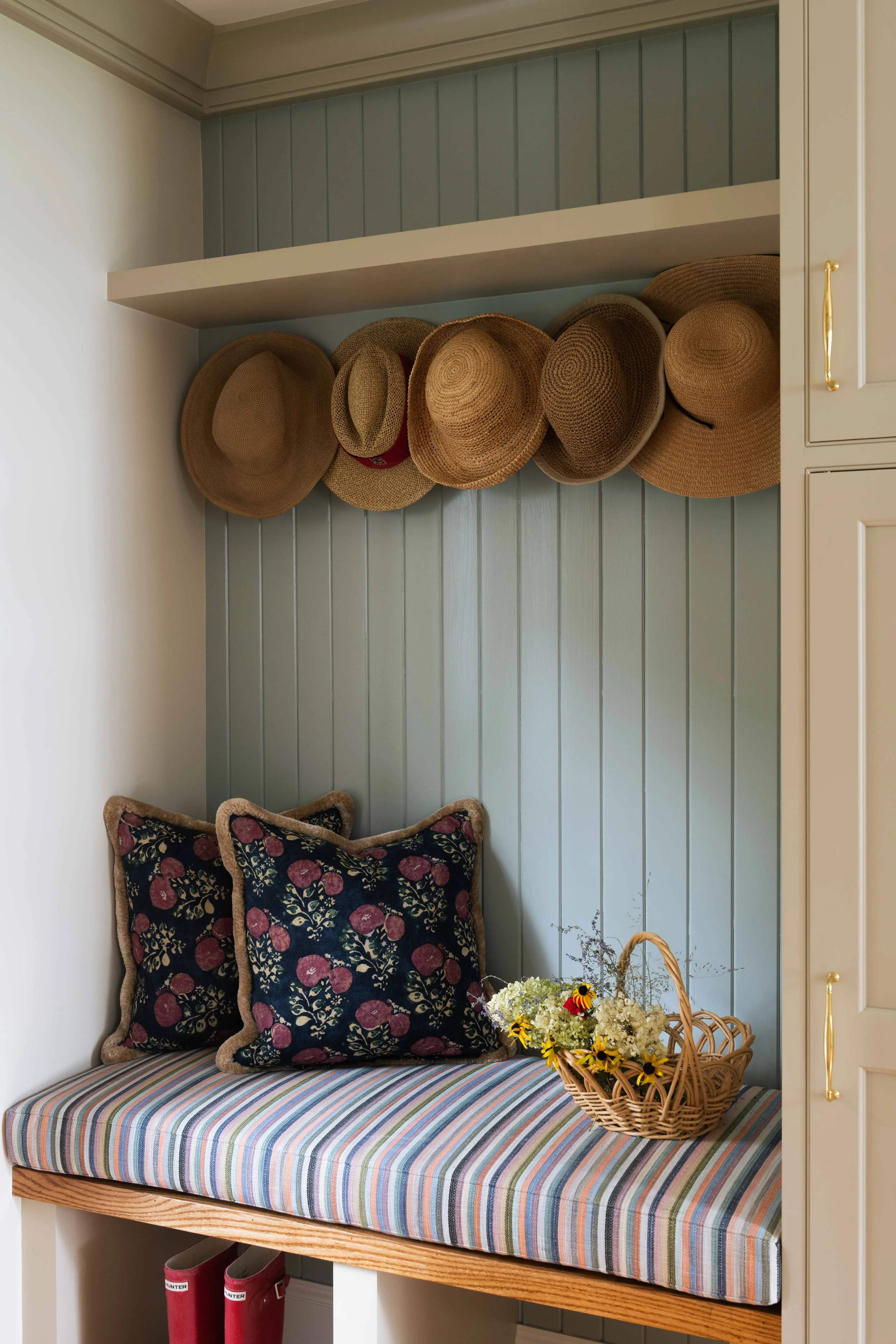 Sitting nook.