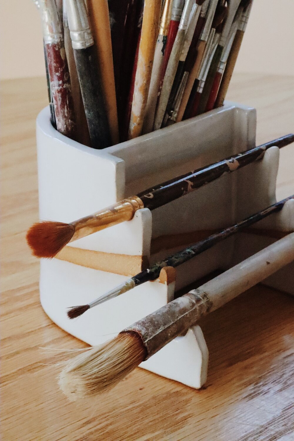 Wooden Paint Brush Holder 