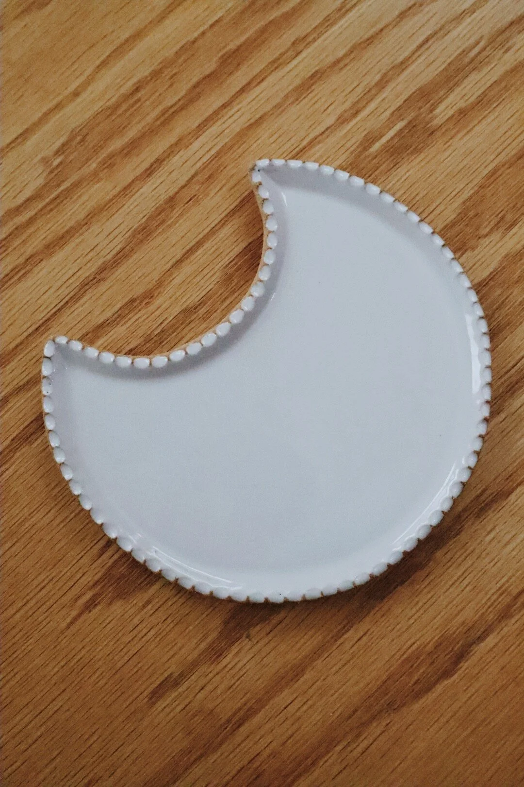 Unique handmade ceramic paint palette for watercolor artists.