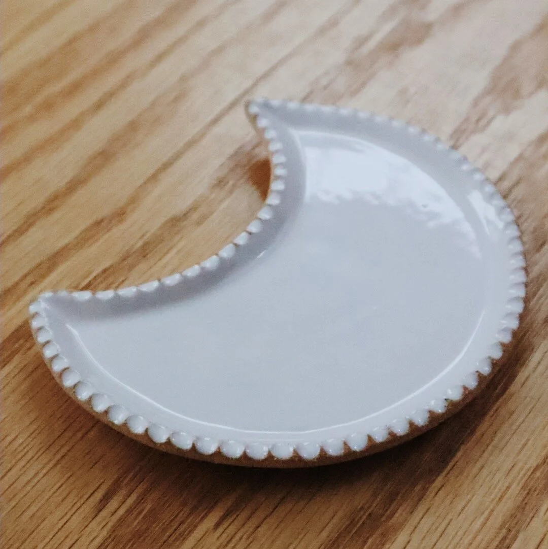 Unique handmade ceramic paint palette for watercolor artists