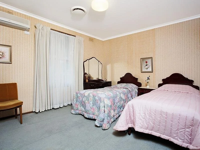 The light HAD to be on to see the room. Image Source - Realestate.com.au