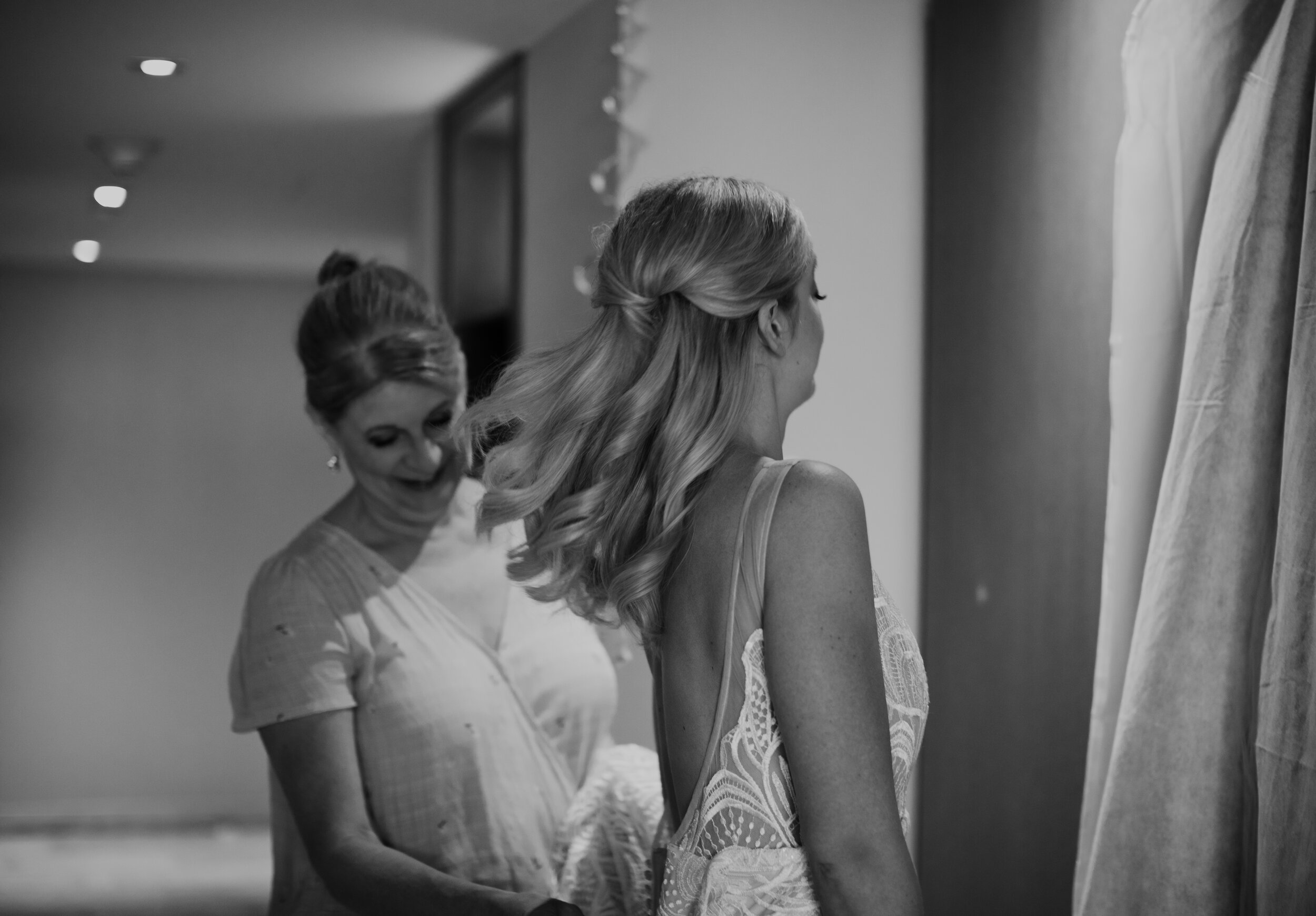 KortneySeanWedding+GettingReadyDetails-107.jpg