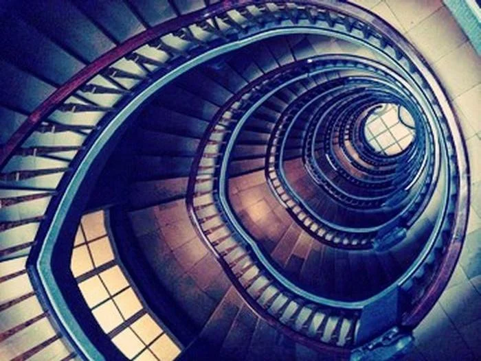 stairs1.jpg