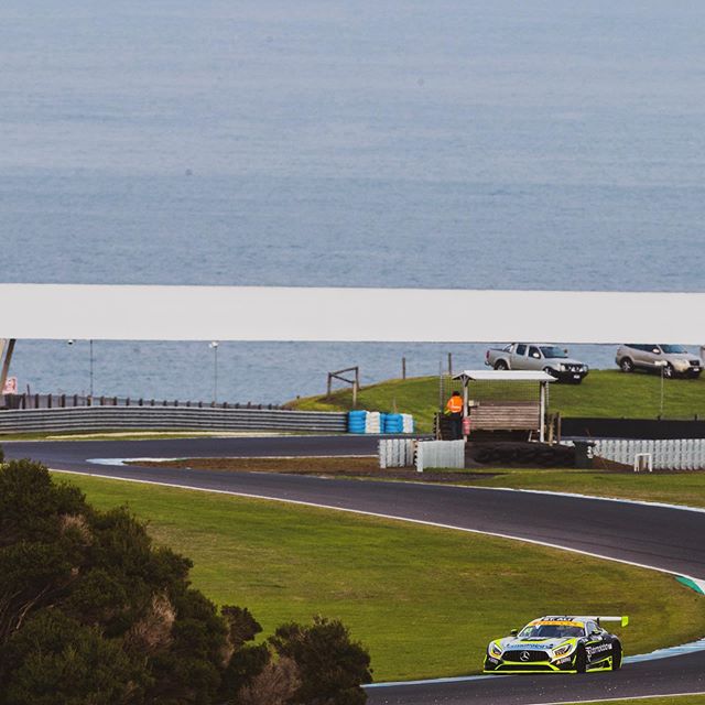 Friday arvo drive by the seaside 📸 #MercedesBenz #GT3