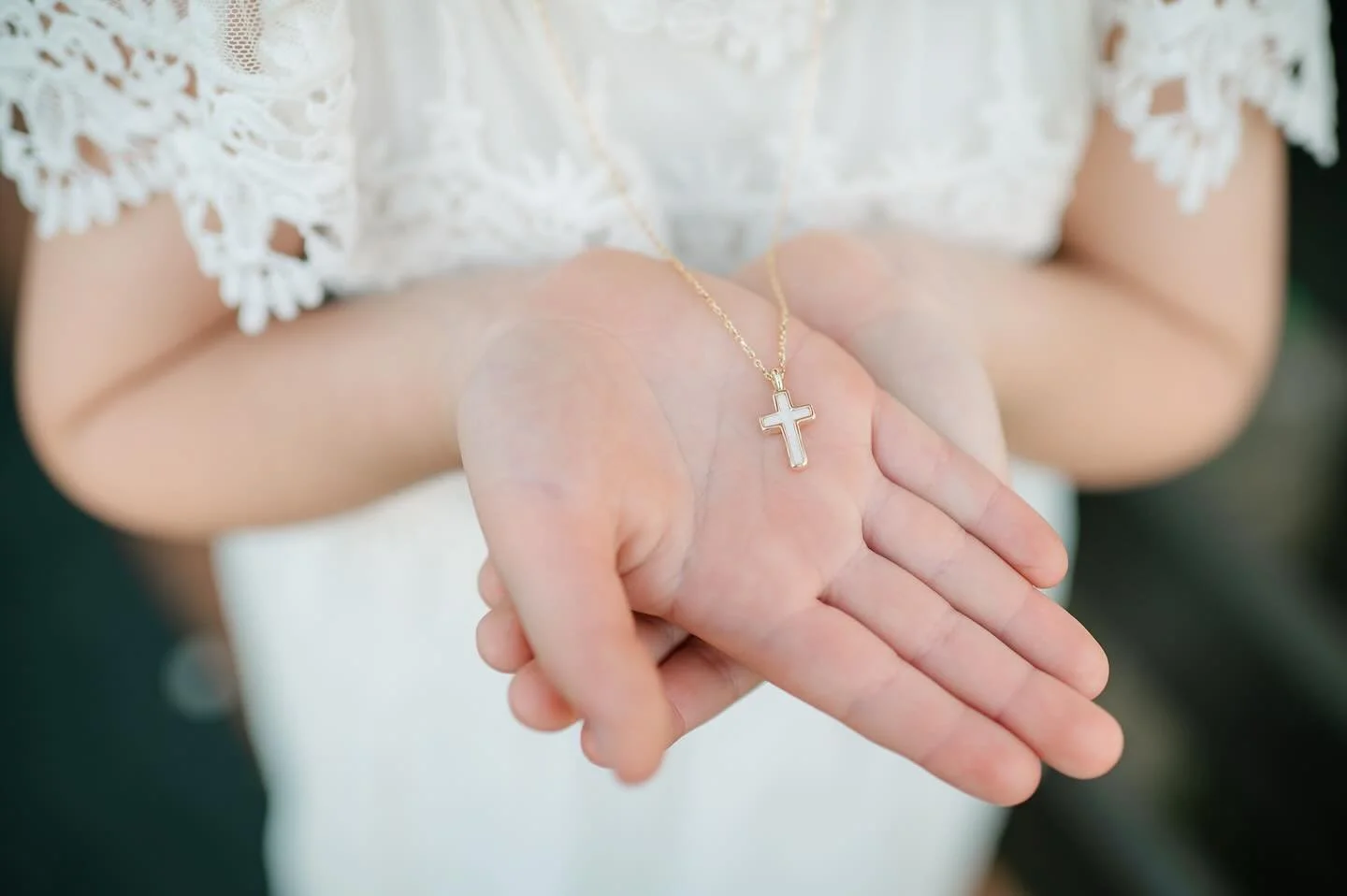 I&rsquo;m working on all things spring today and setting aside dates for communion mini sessions and spring mini sessions (in between soccer tournaments and swim champs 😅). If there is anything you are hoping to see, let me know 🌸 Also, send me a m