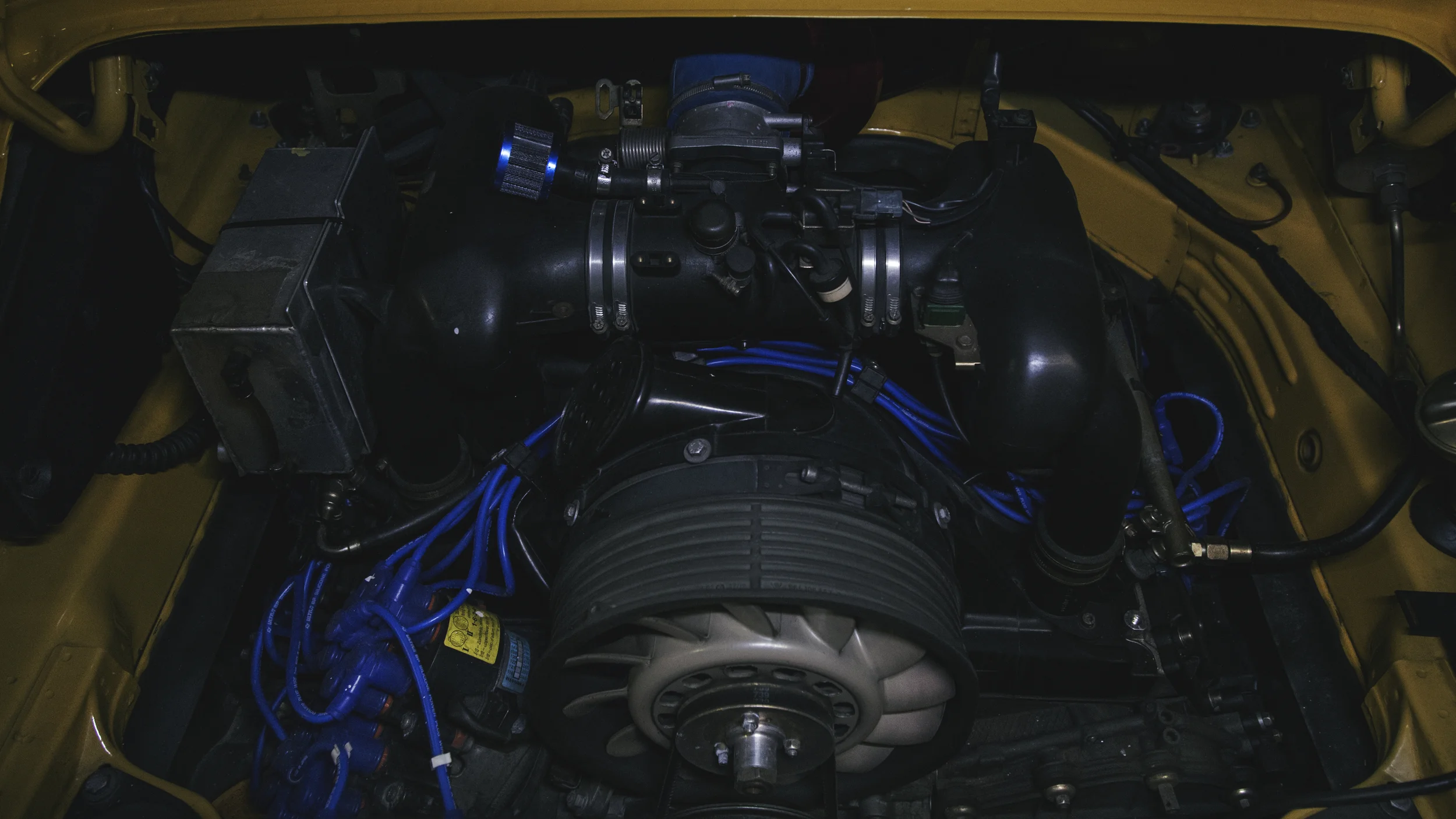 inventory_porsche_911_993_rs_cup_06.jpg