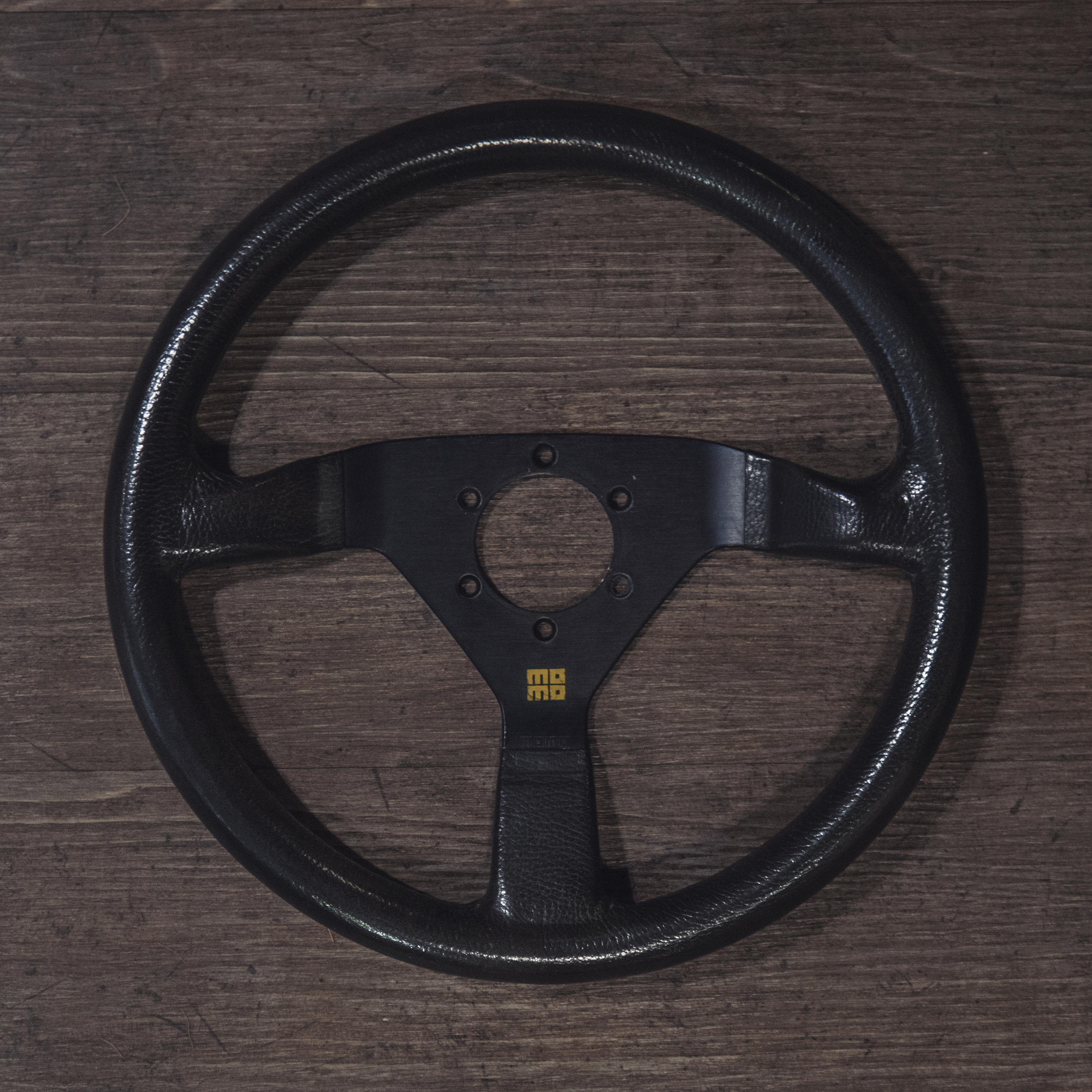 steering_wheels_momo_monte_carlo_a_01.jpg