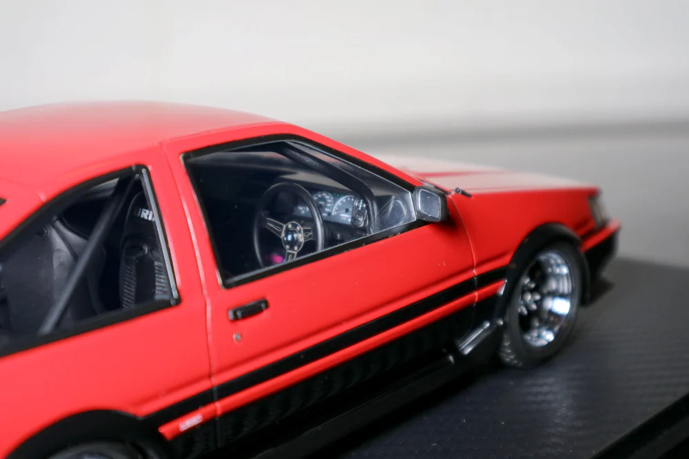 Ignition Model - 1/18 Toyota Corolla Levin (AE86) 3 Door Red