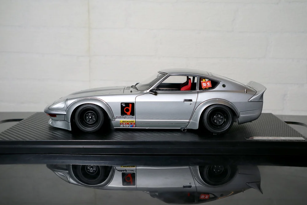 Ignition Model - 1/18 Nissan Fairlady 240ZG (HS30) Full