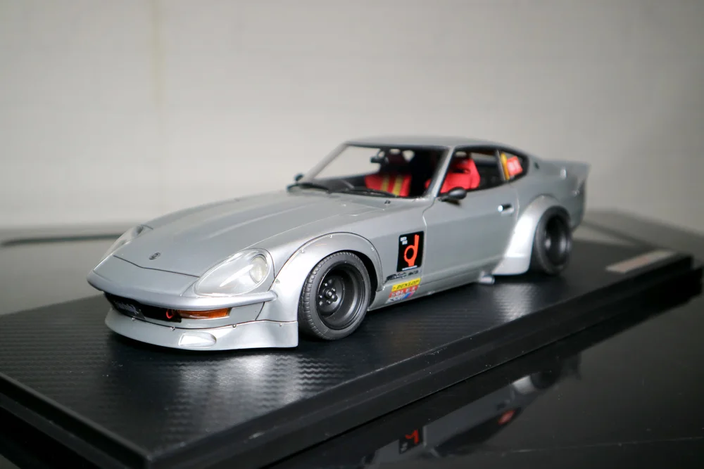 Ignition Model - 1/18 Nissan Fairlady 240ZG (HS30) Full Works