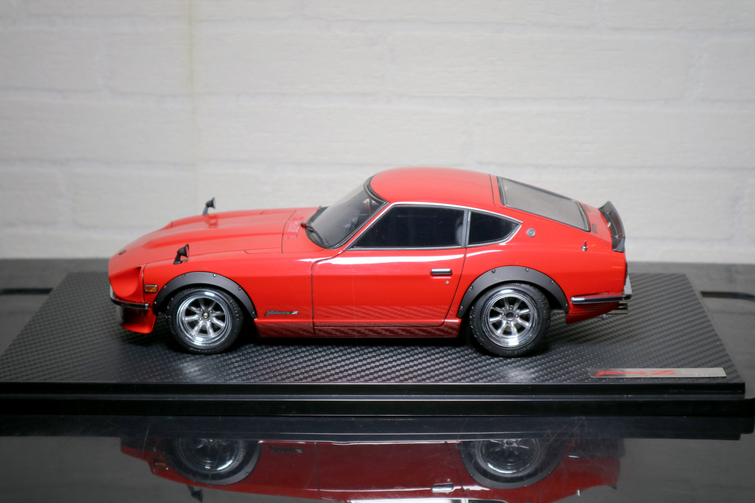 Ignition Model - 1/18 Nissan Fairlady Z (S30) | Classicsracer Ignition Model - 1/18 Nissan Fairlady Z (S30) | Classicsracer