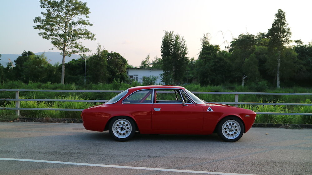 Classicsracer-1968-Alfa-GT1600-JR-2.JPG