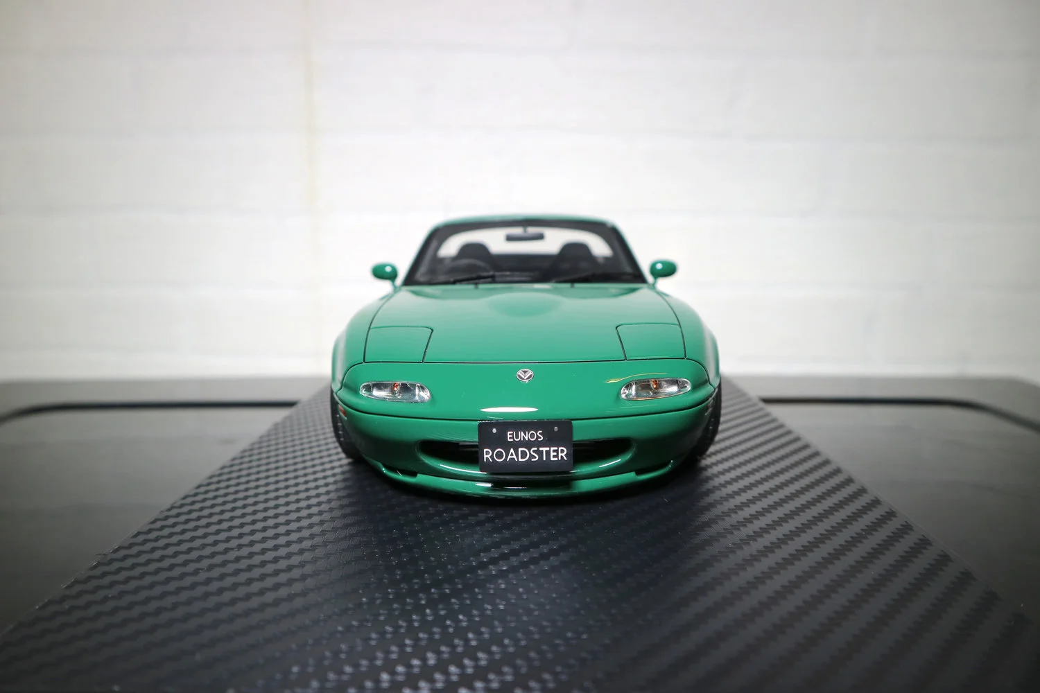 Classicsracer-Eunos-Roadster-NA-Green-2.jpeg