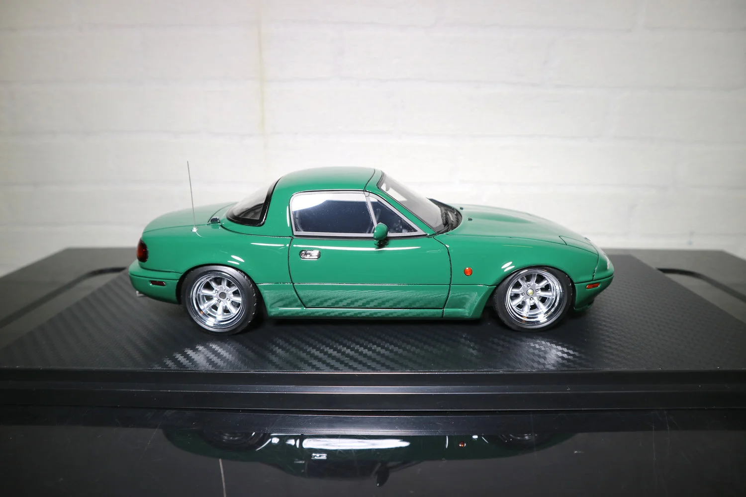Classicsracer-Eunos-Roadster-NA-Green-4.jpeg
