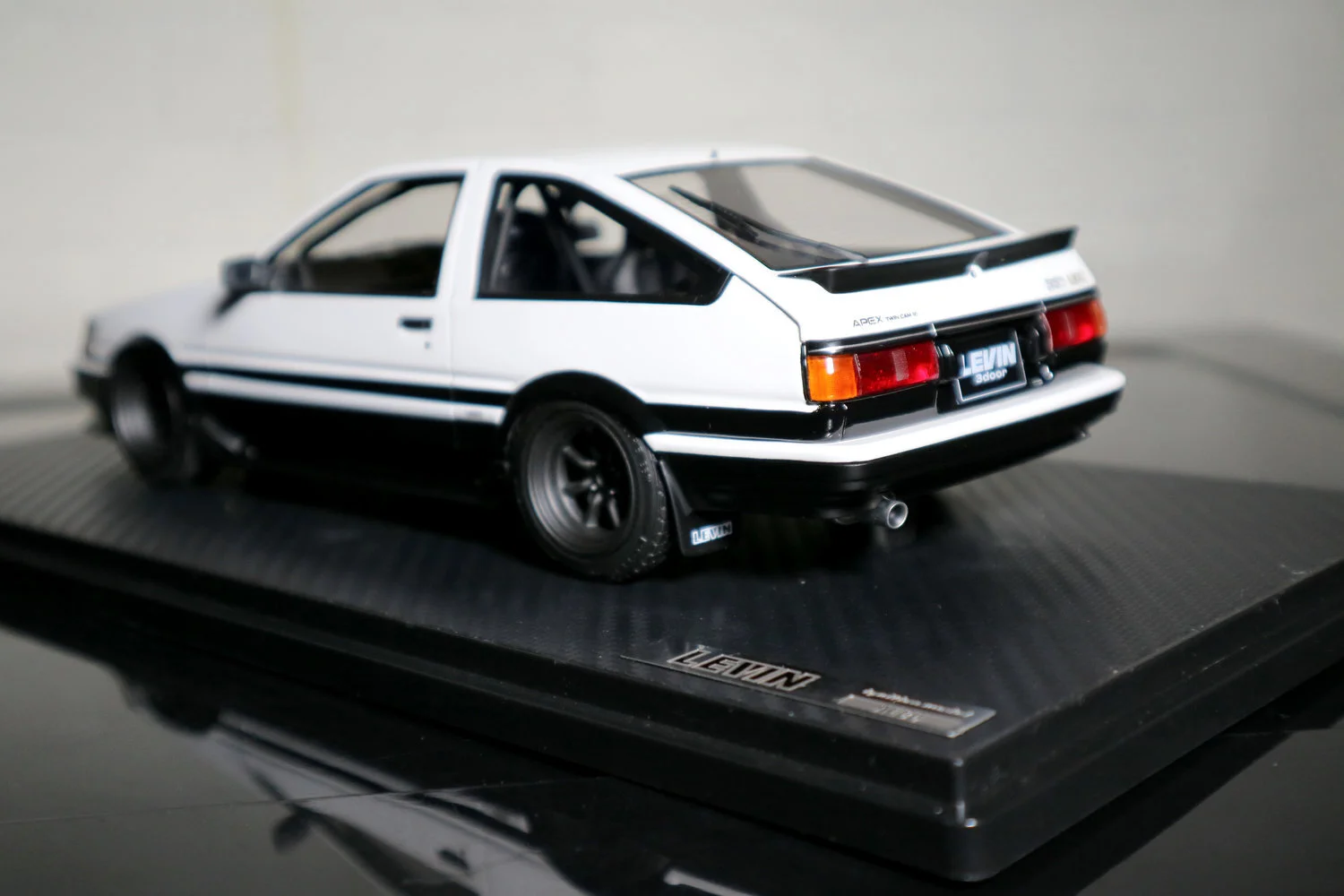 Classicsracer-Toyota-Corolla-Levin-AE86-Ignition-Models-6.jpeg