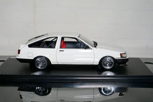 Toyota Corolla Levin White イグニッションモデル Ignition Model - 1/18 Toyota Corolla Levin White (AE86