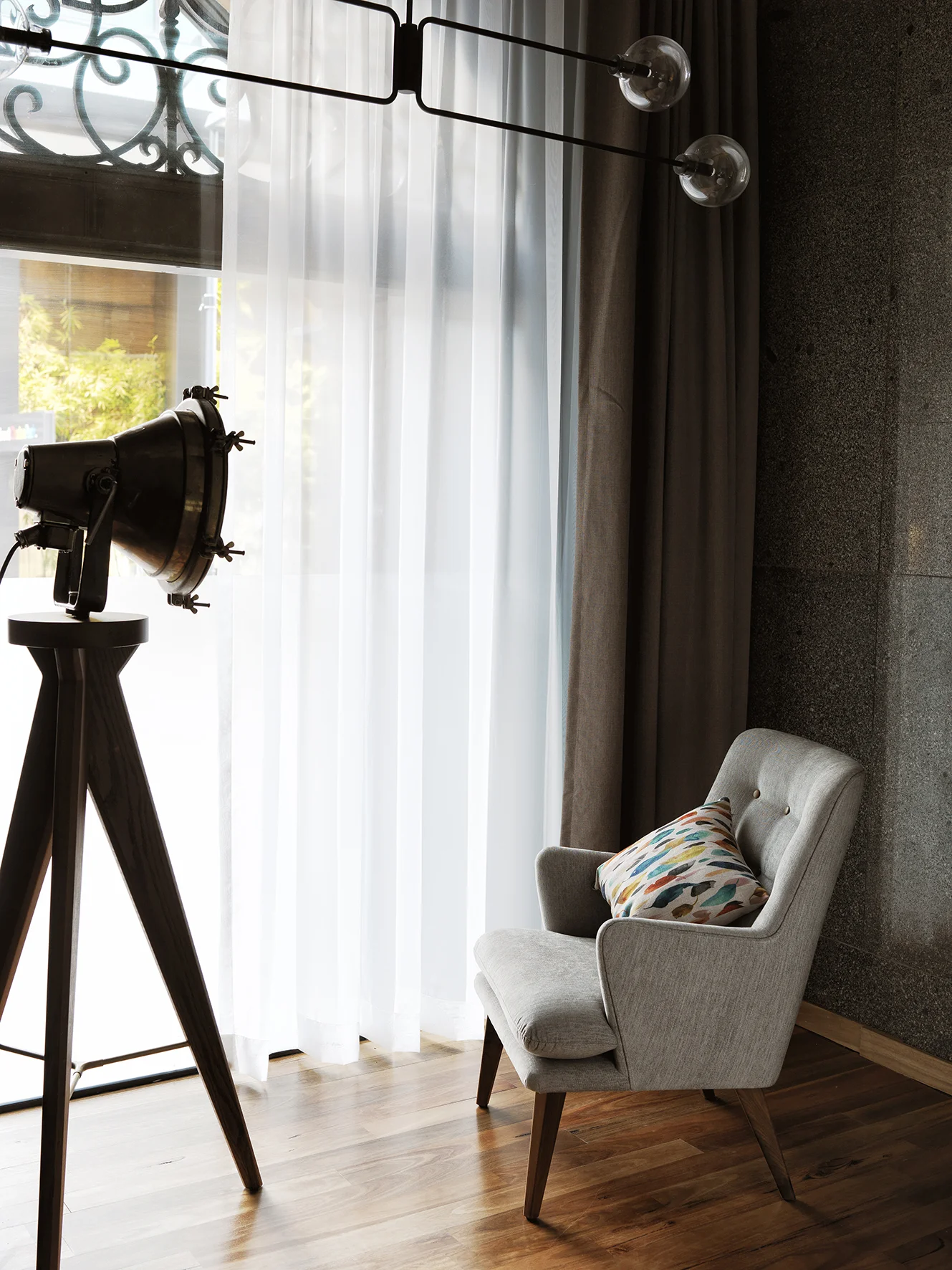 OLDCLARE_INTERIOR_ROOMTWO_0045.jpg