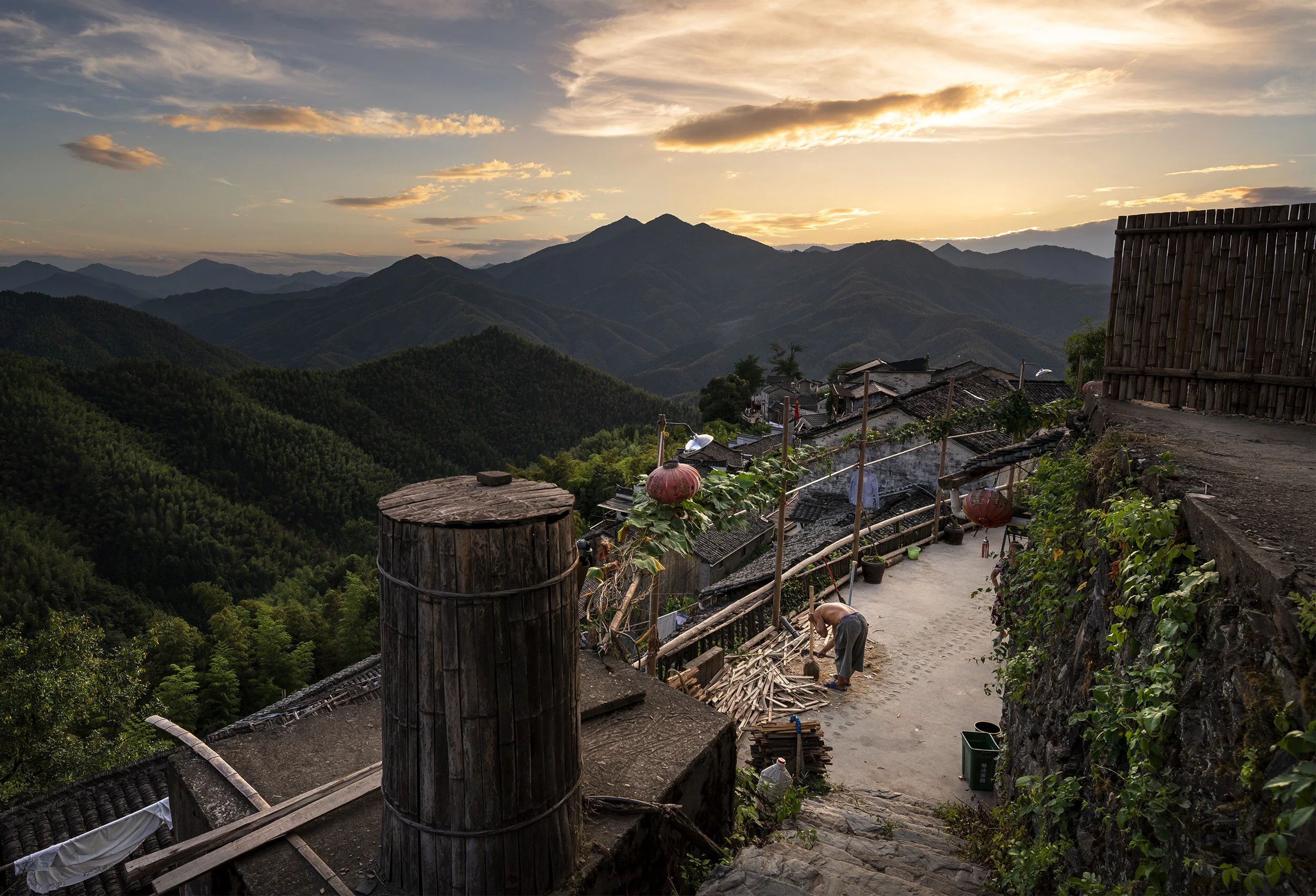Hamlet In The Twilight / 暮光之村