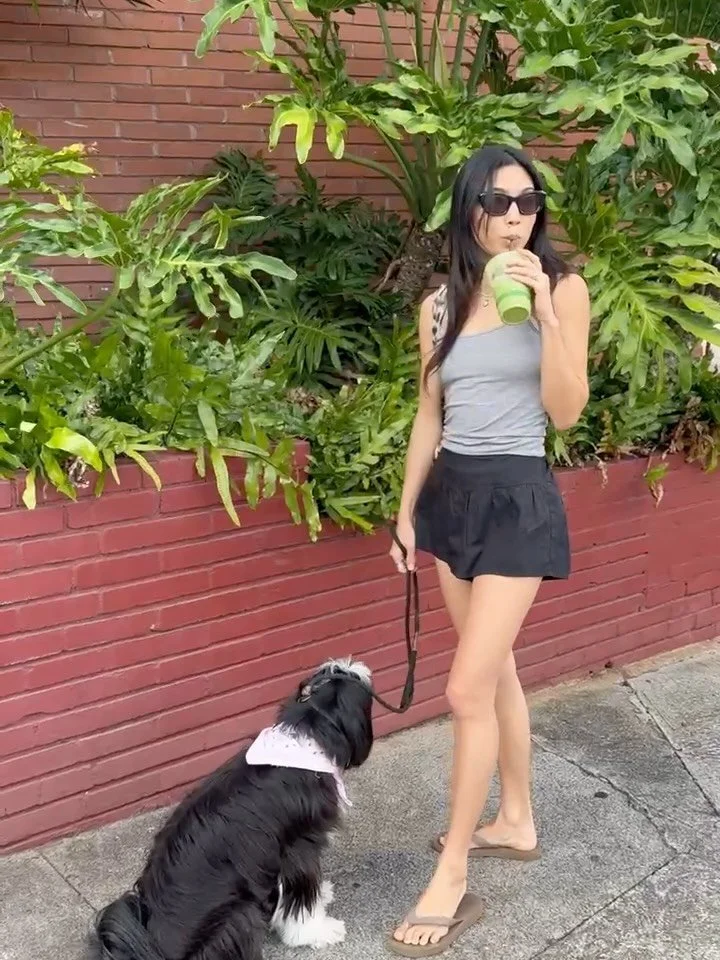 Jordan in the Alma Skort in Cotton Poplin 🖤